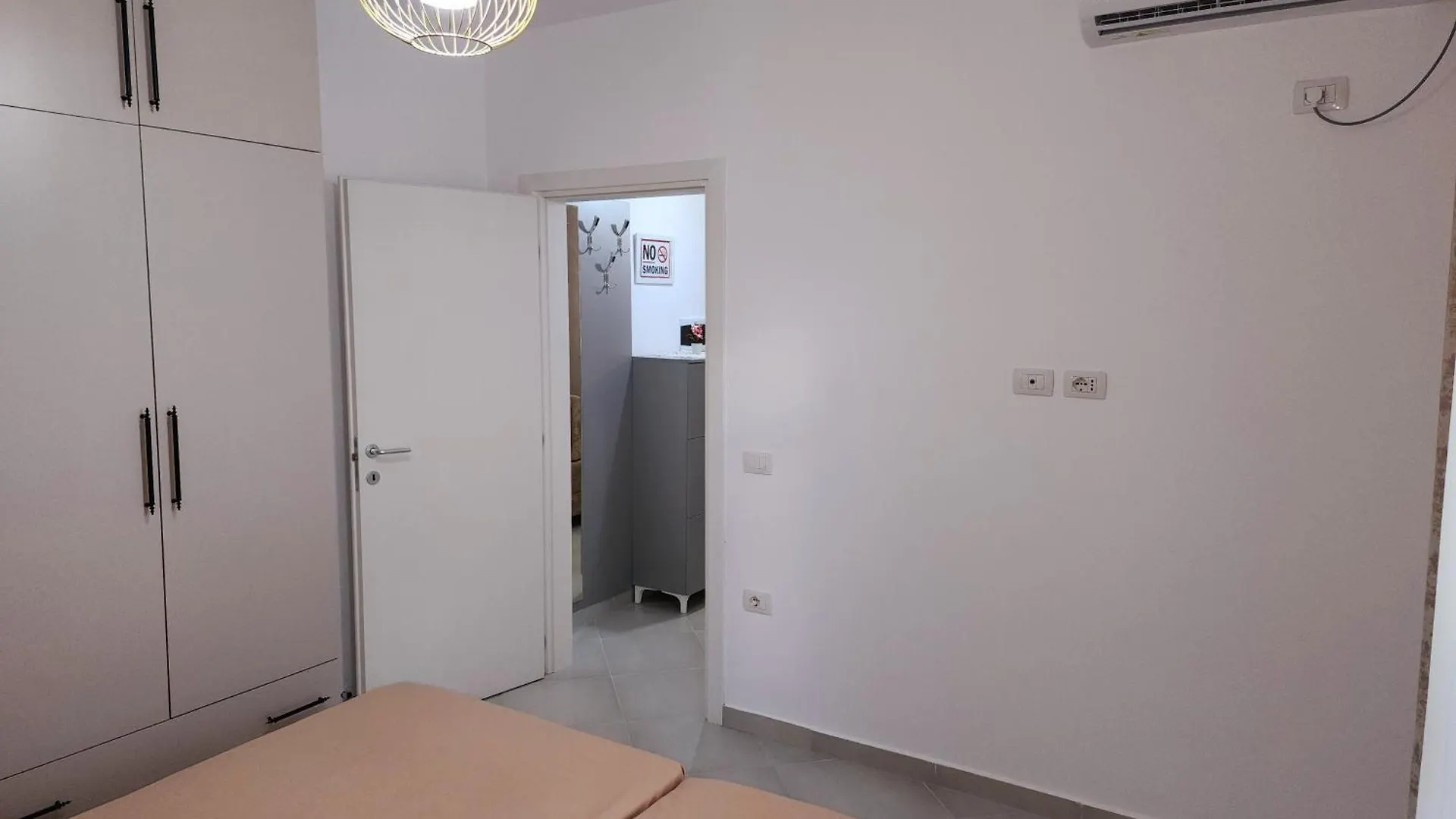 Guest House Stela تيرانا شقة